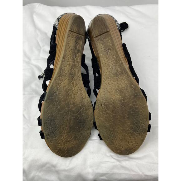 Minnetonka Sandals Black Suede Women’s Size 8 Slip On  Comfort Summer Shoes Flat - Picture 5 of 11